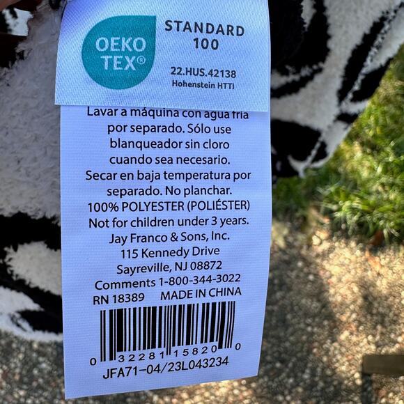 Disney Jack Skellington Plush Throw Blanket 50"x70" Plush 30th Anniversary NWT - Picture 12 of 15